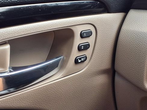 Used 2021 Honda Pilot Elite image 16