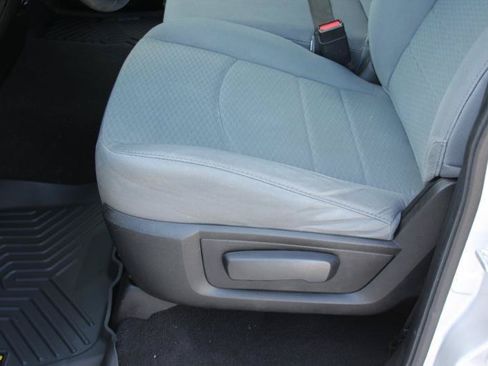 Used 2014 RAM 1500 Express AWD/4WD image 31