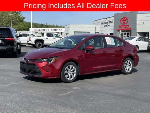 Used 2024 Toyota Corolla LE FWD image 1