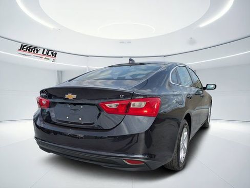 Used 2023 Chevrolet Malibu LT image 3