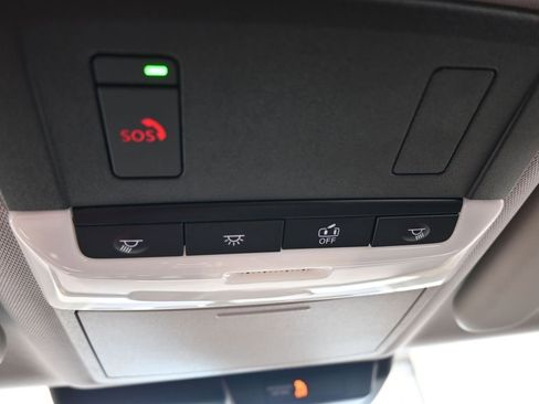 Used 2023 Mitsubishi Outlander SE image 33