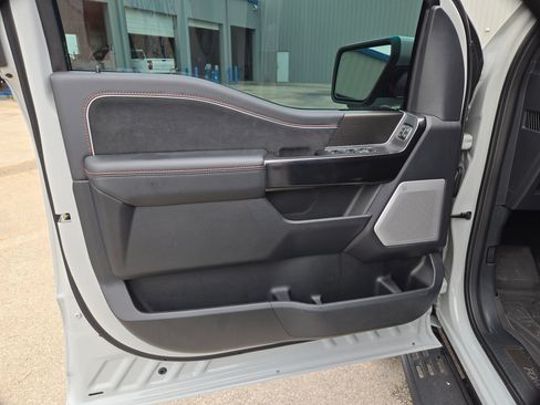 Used 2020 Mercedes-Benz GLB 250 image 12