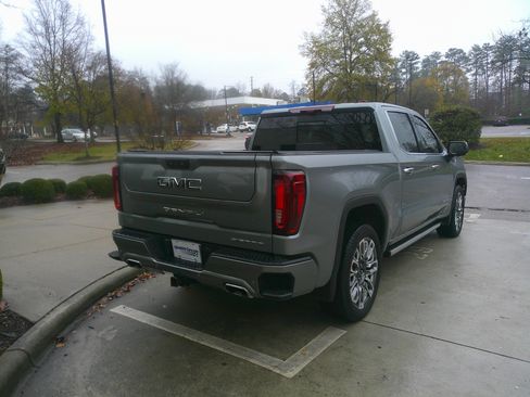 Used 2024 GMC Sierra 1500 Denali Ultimate image 12