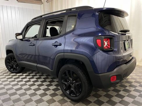 Used 2018 Jeep Renegade Altitude AWD/4WD image 39