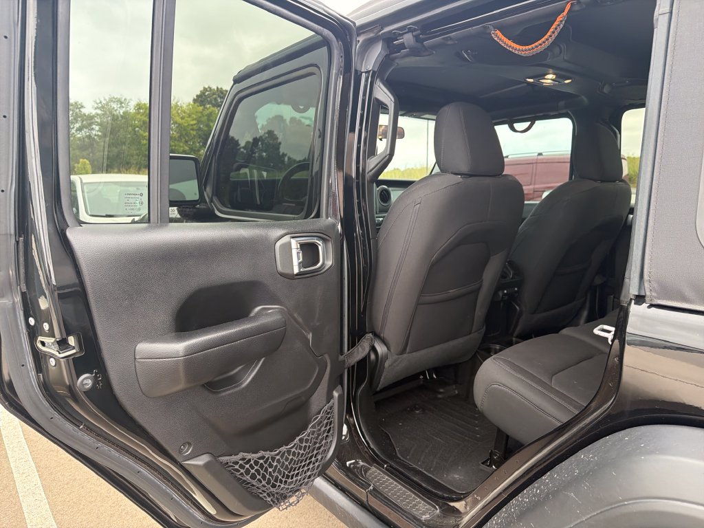 Used 2021 Jeep Wrangler Unlimited Sport AWD/4WD image 28