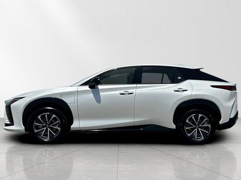Certified 2025 Lexus RZ 300e FWD image 3