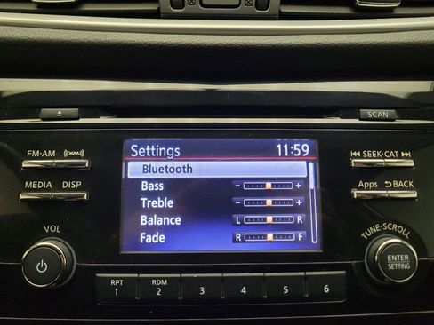 Used 2016 Nissan Rogue S w/ S Family Package FWD image 25