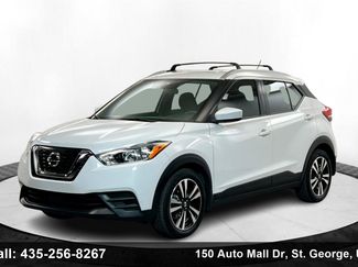 Used 2020 Nissan Kicks SV image 1