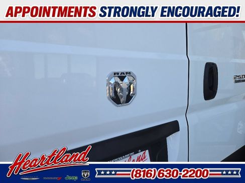 Used 2025 RAM ProMaster 2500 w/ Convenience Group FWD image 18