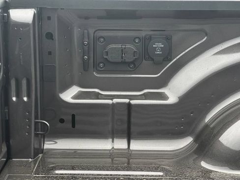 New 2026 RAM 3500 Tradesman AWD/4WD image 17