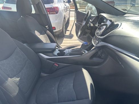 Used 2018 Chevrolet Volt LT image 35