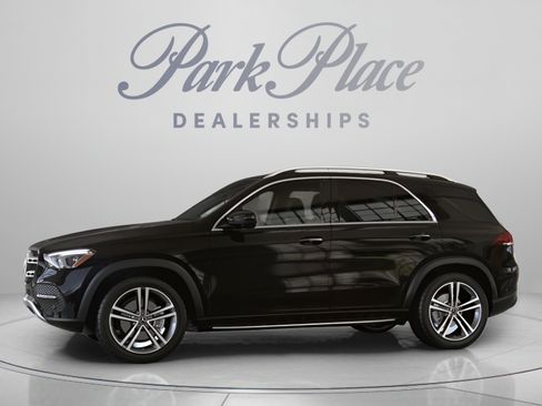 Used 2021 Mercedes-Benz GLE 350 4MATIC image 4