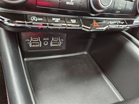 Used 2024 Dodge Durango GT image 25