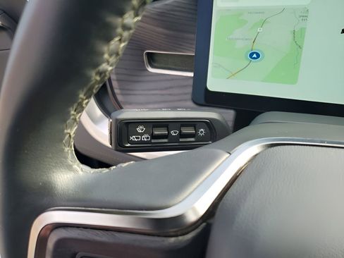 Used 2023 Rivian R1S Adventure image 34