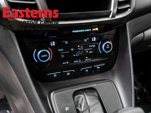 Used 2021 Ford Transit Connect XLT FWD image 21
