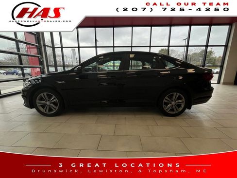 Used 2020 Volkswagen Jetta R-Line FWD image 2