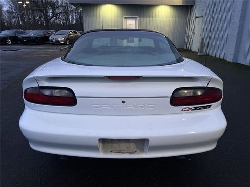 Used 1994 Chevrolet Camaro Z28 image 5
