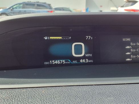 Used 2017 Toyota Prius Two w/ Prius Two Safety Plus Package FWD image 13