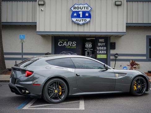 Used 2015 Ferrari FF image 6