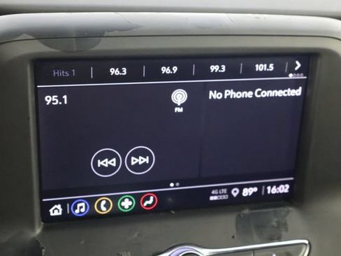 Used 2022 Chevrolet Camaro LT RWD image 31