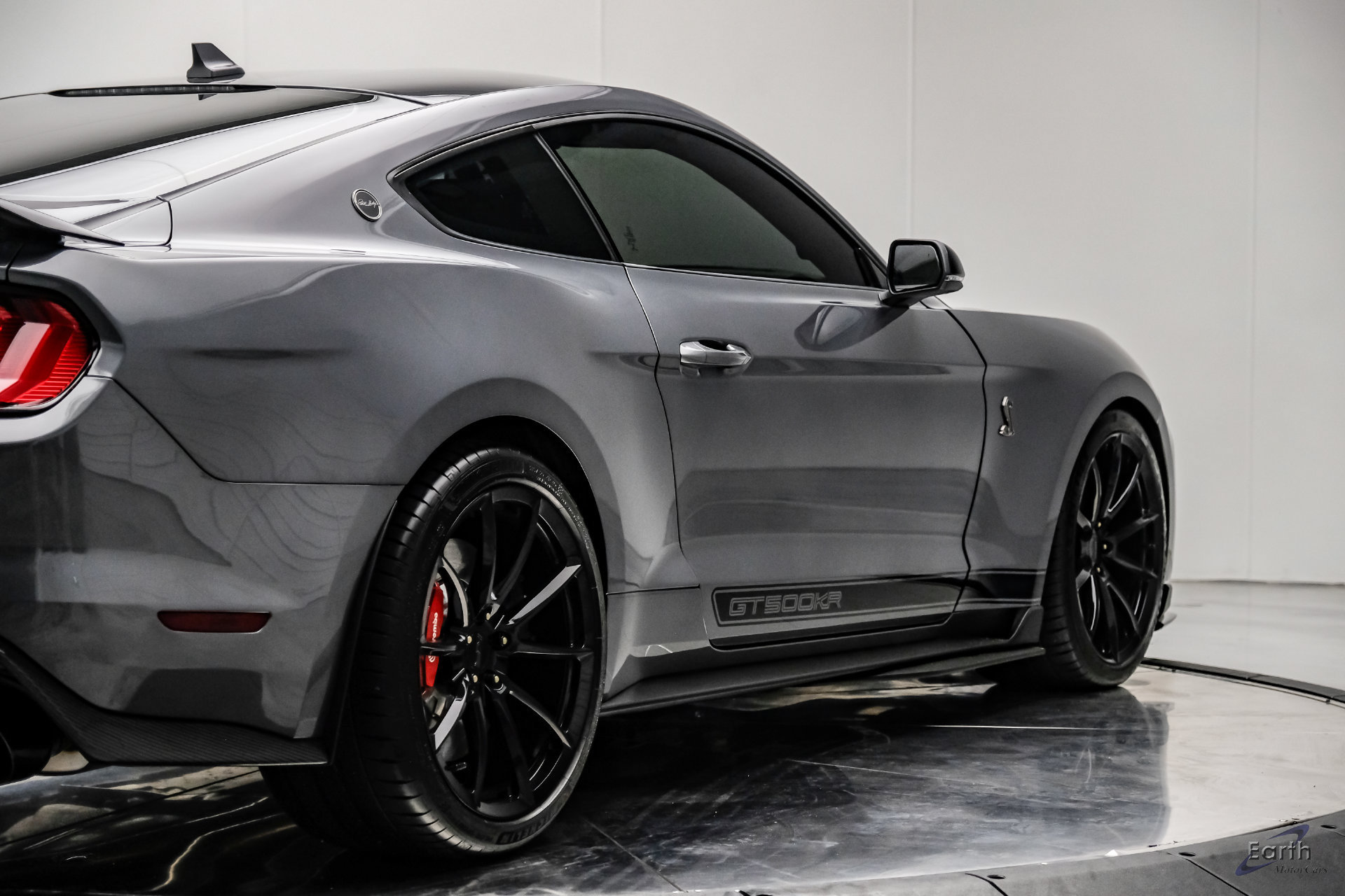 Used 2021 Ford Mustang Shelby GT500 w/ Technology Package RWD image 22