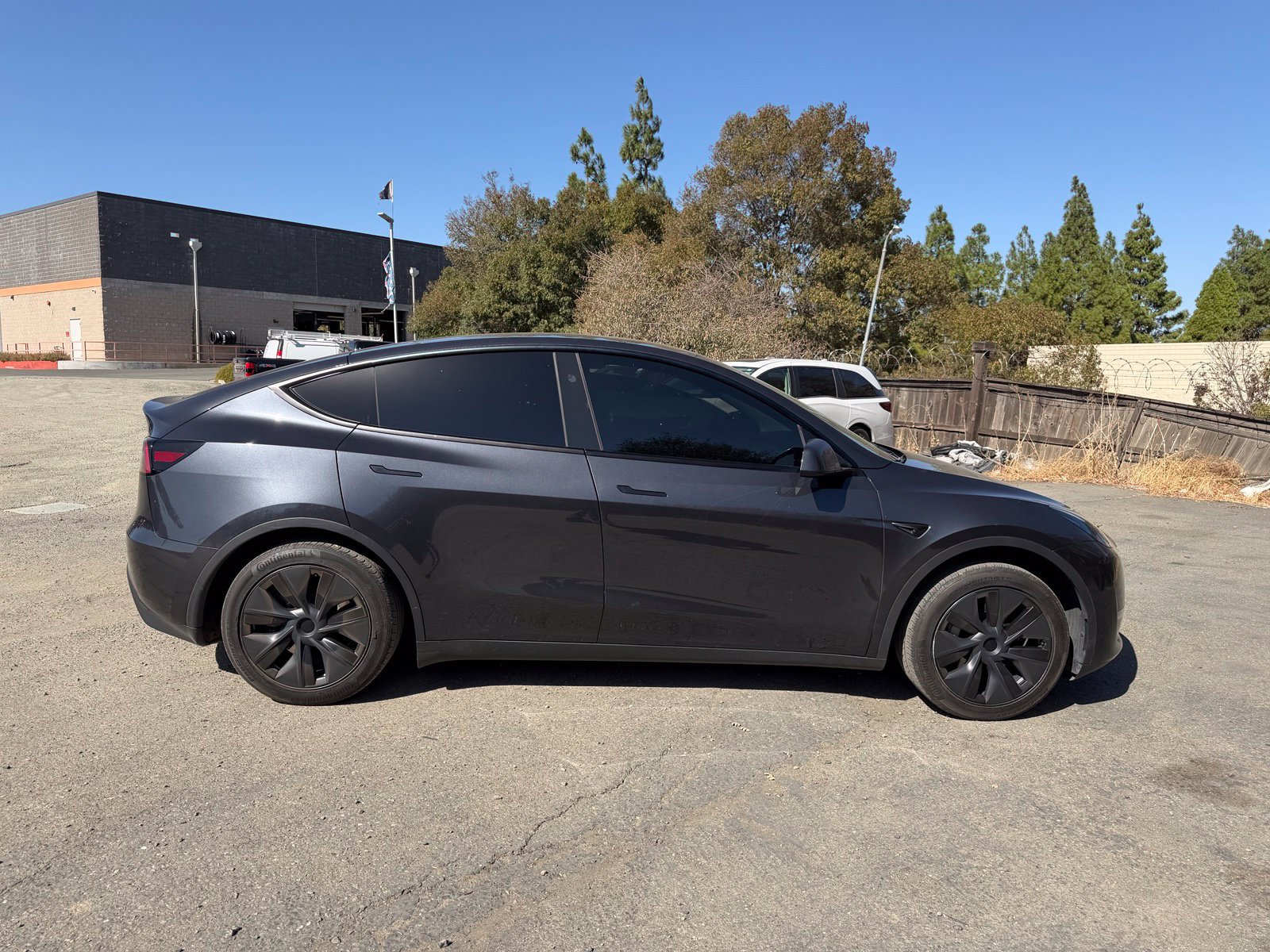 Used 2024 Tesla Model Y Long Range RWD image 6