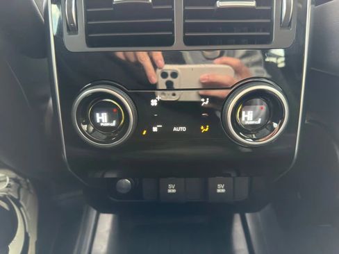 Used 2019 Land Rover Range Rover Sport HSE Dynamic image 24