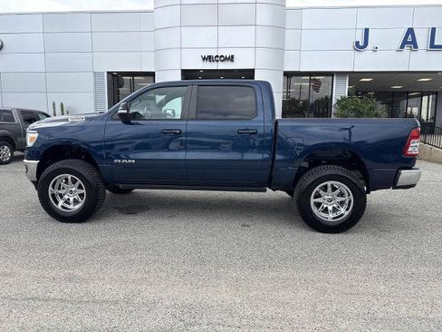 Used 2021 RAM 1500 Big Horn AWD/4WD image 2