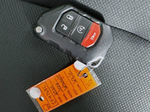 Used 2020 Jeep Wrangler Unlimited Sport AWD/4WD image 36
