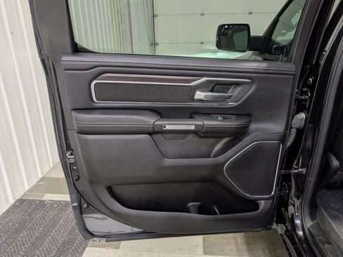 Used 2025 RAM 1500 Laramie w/ Sport Appearance Package AWD/4WD image 10