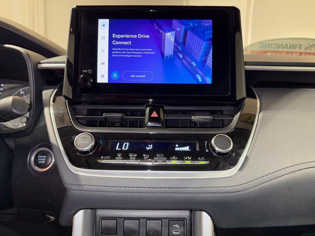 Certified 2023 Toyota Corolla Cross LE w/ Moonroof Package AWD/4WD image 28