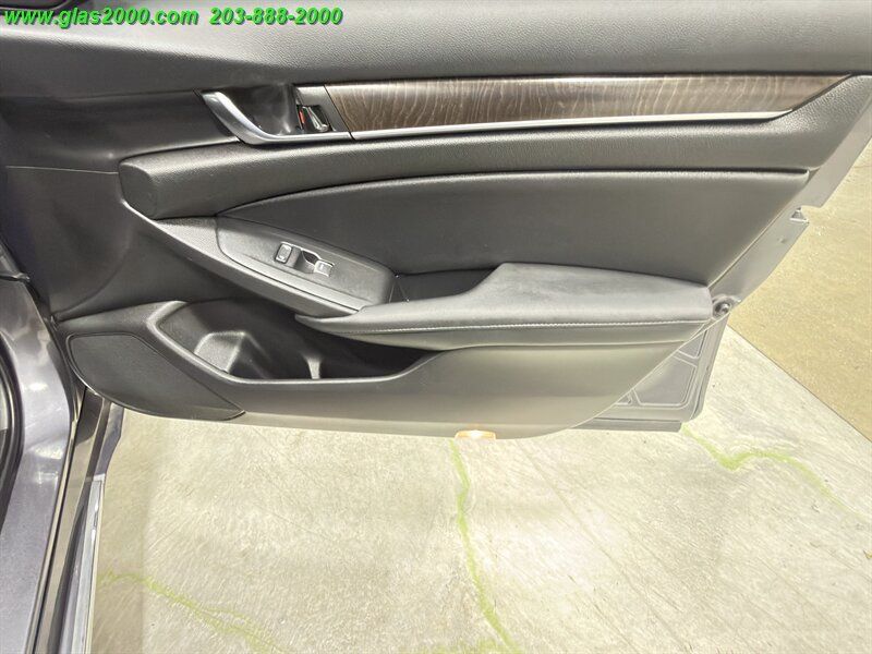 Used 2022 Honda Accord EX-L image 22
