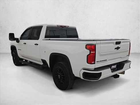 Used 2024 Chevrolet Silverado 2500 LTZ w/ LTZ Plus Package image 7