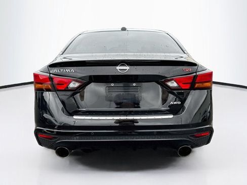 Used 2023 Nissan Altima 2.5 SR w/ SR Premium Package AWD/4WD image 6