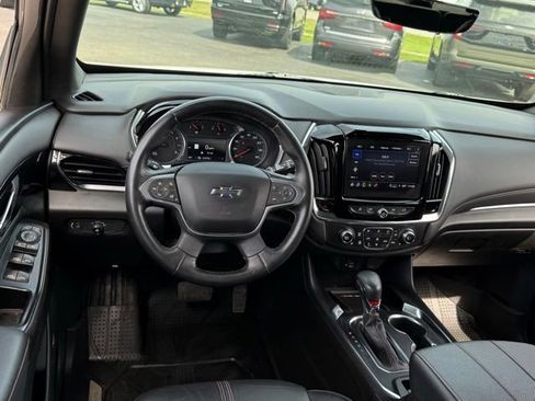 Used 2023 Chevrolet Traverse RS w/ LPO, Floor Liner Package AWD/4WD image 9