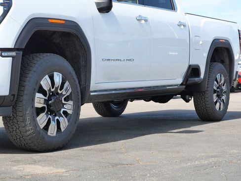 New 2026 GMC Sierra 3500 Denali w/ Denali Reserve Package AWD/4WD image 6