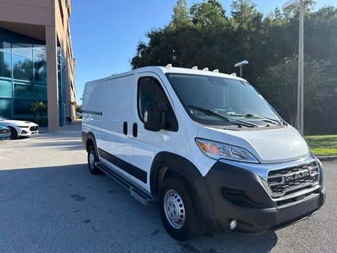 Used 2025 RAM ProMaster 2500 w/ U-Haul Equipment Group FWD image 10