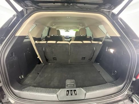 Used 2023 Ford Explorer XLT AWD/4WD image 23