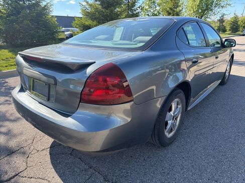 Used 2005 Pontiac Grand Prix w/ Drivers Plus Package FWD image 5