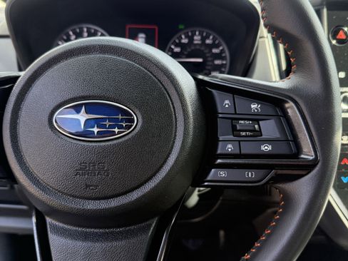 Used 2025 Subaru Crosstrek 2.5i Limited w/ Crosstrek Mirror Package image 23