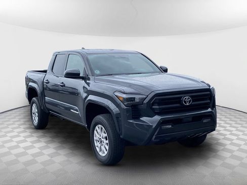 Used 2024 Toyota Tacoma SR5 RWD image 2