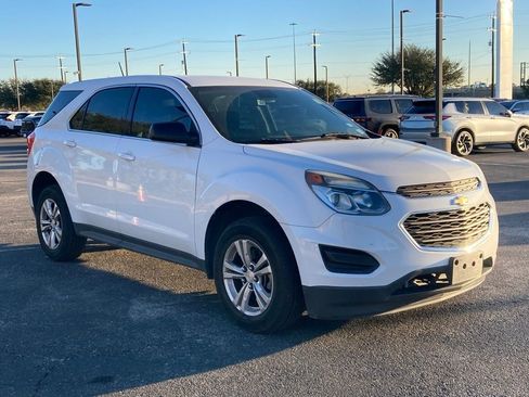 Used 2016 Chevrolet Equinox LS image 3