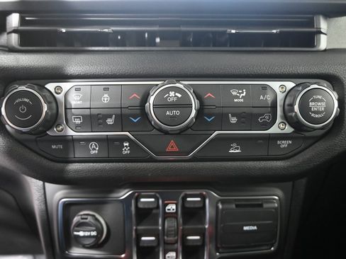 New 2026 Jeep Wrangler Sport S image 28