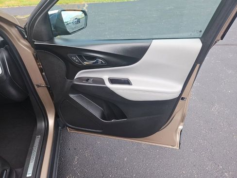 Used 2018 Chevrolet Equinox Premier AWD/4WD image 30