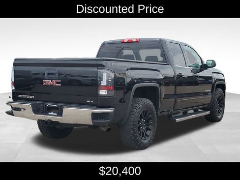 Used 2018 GMC Sierra 1500 SLE w/ SLE Value Package AWD/4WD image 3