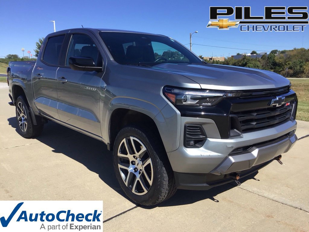 Used 2023 Chevrolet Colorado Z71 w/ Z71 Convenience Package 2 AWD/4WD image 1