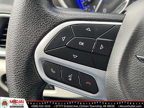 Used 2021 Chrysler Voyager LX image 23