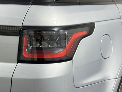 Used 2022 Land Rover Range Rover Sport SVR AWD/4WD image 10