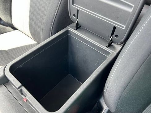Used 2023 Nissan Sentra SV FWD image 18