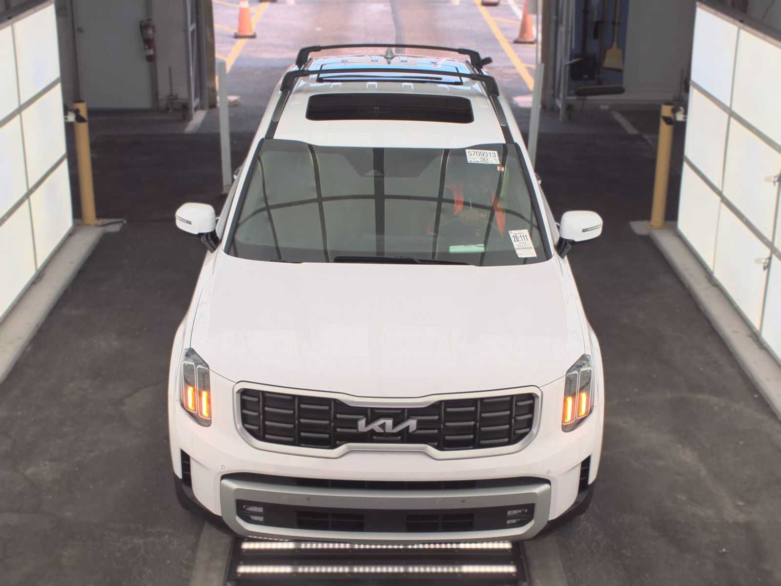 Used 2024 Kia Telluride SX Prestige AWD/4WD image 16